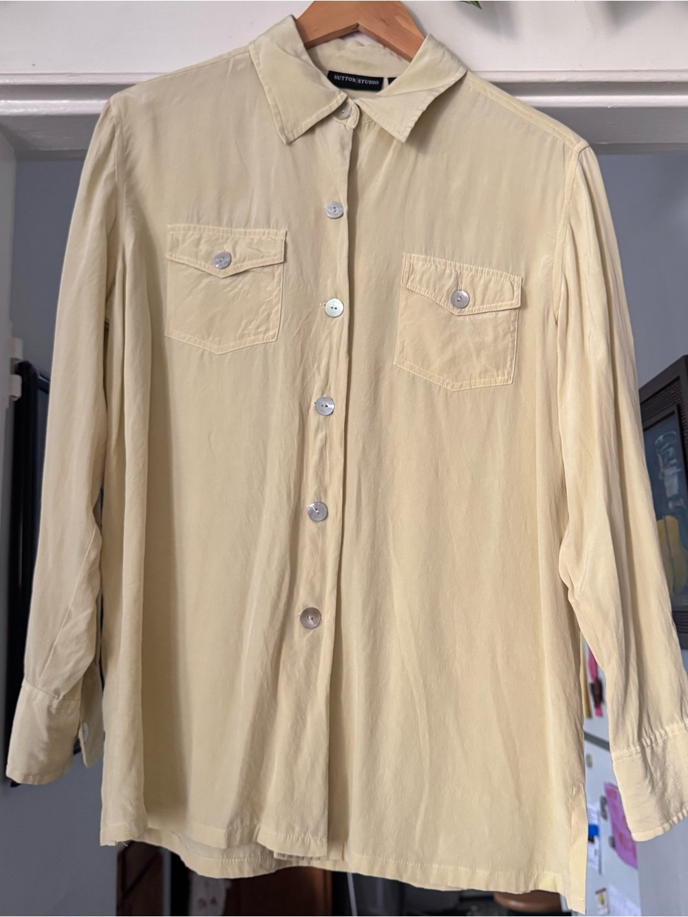 Sutton Studio Womens vintage pale Yellow 100% Silk Blouse